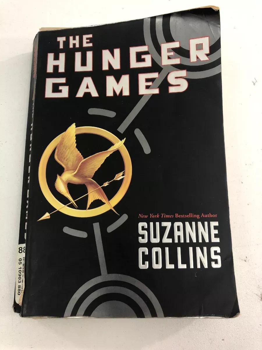 The Hunger Games - Suzanne Collins (2008, Paperback)